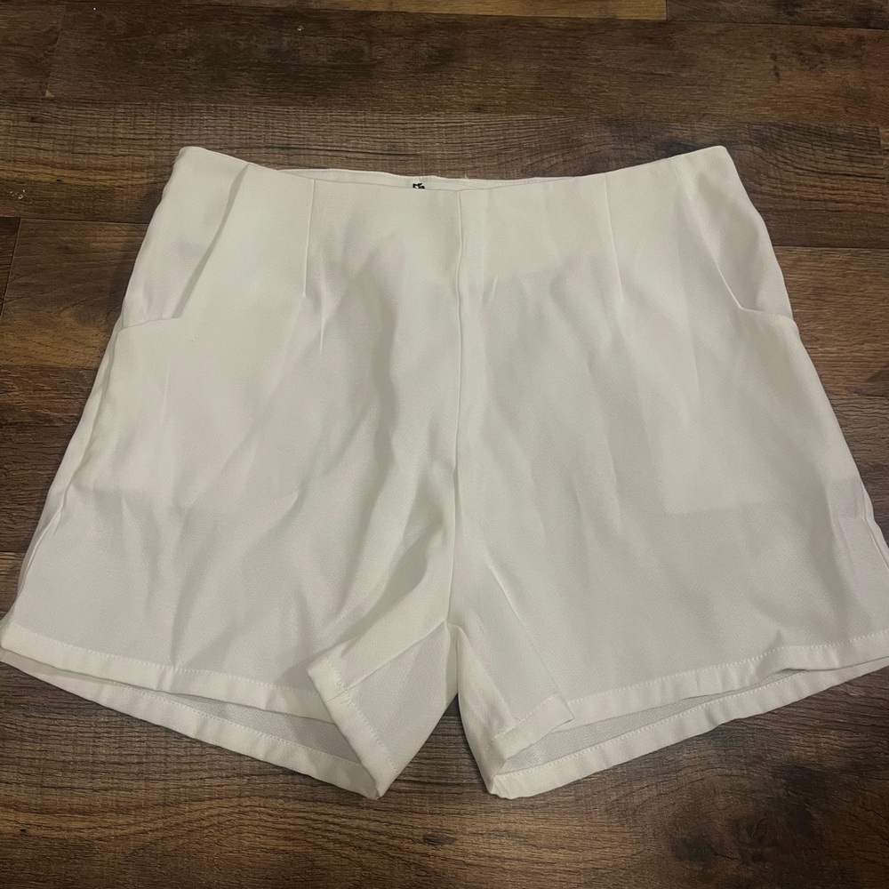 Women's White Shorts